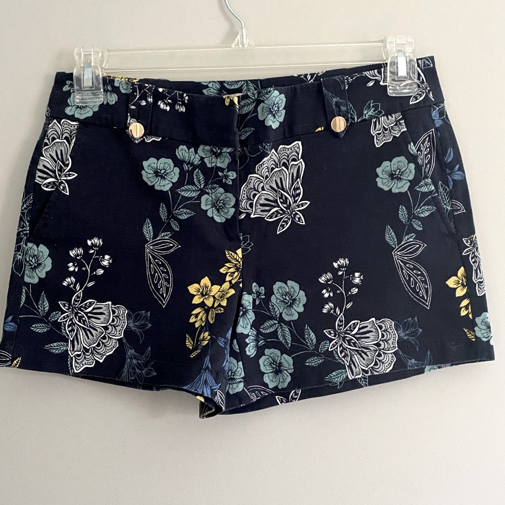 LOFT Outlet Floral 4" Short